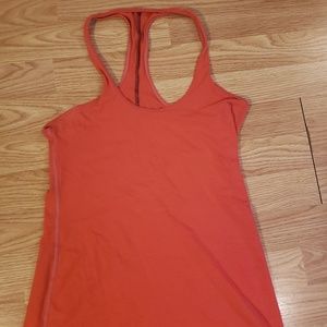 Lot of 2 lululemon tanks. Size 6